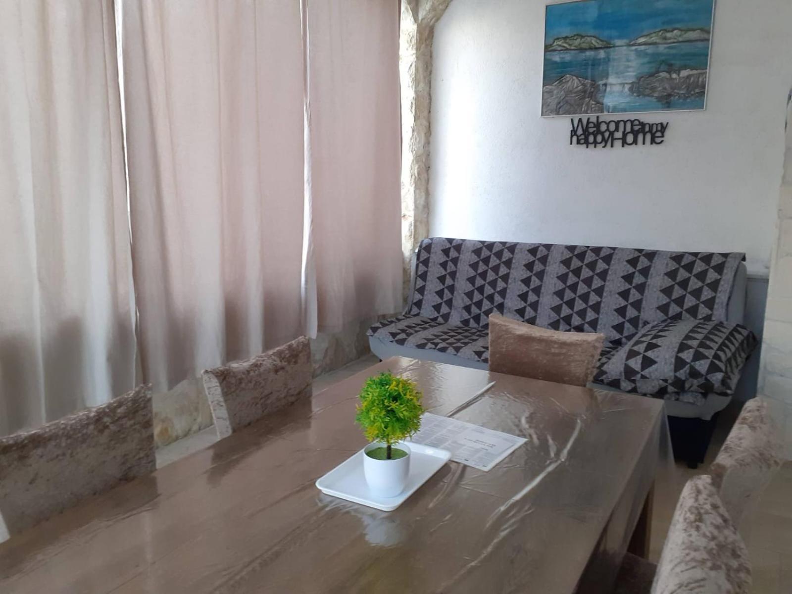Tudek Apartment *