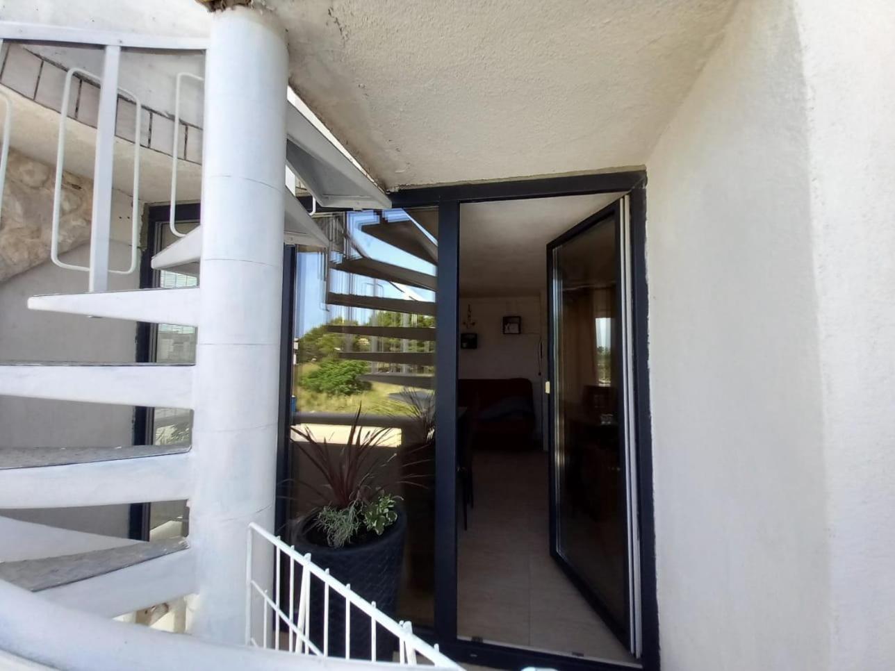 Tudek Apartment Vir