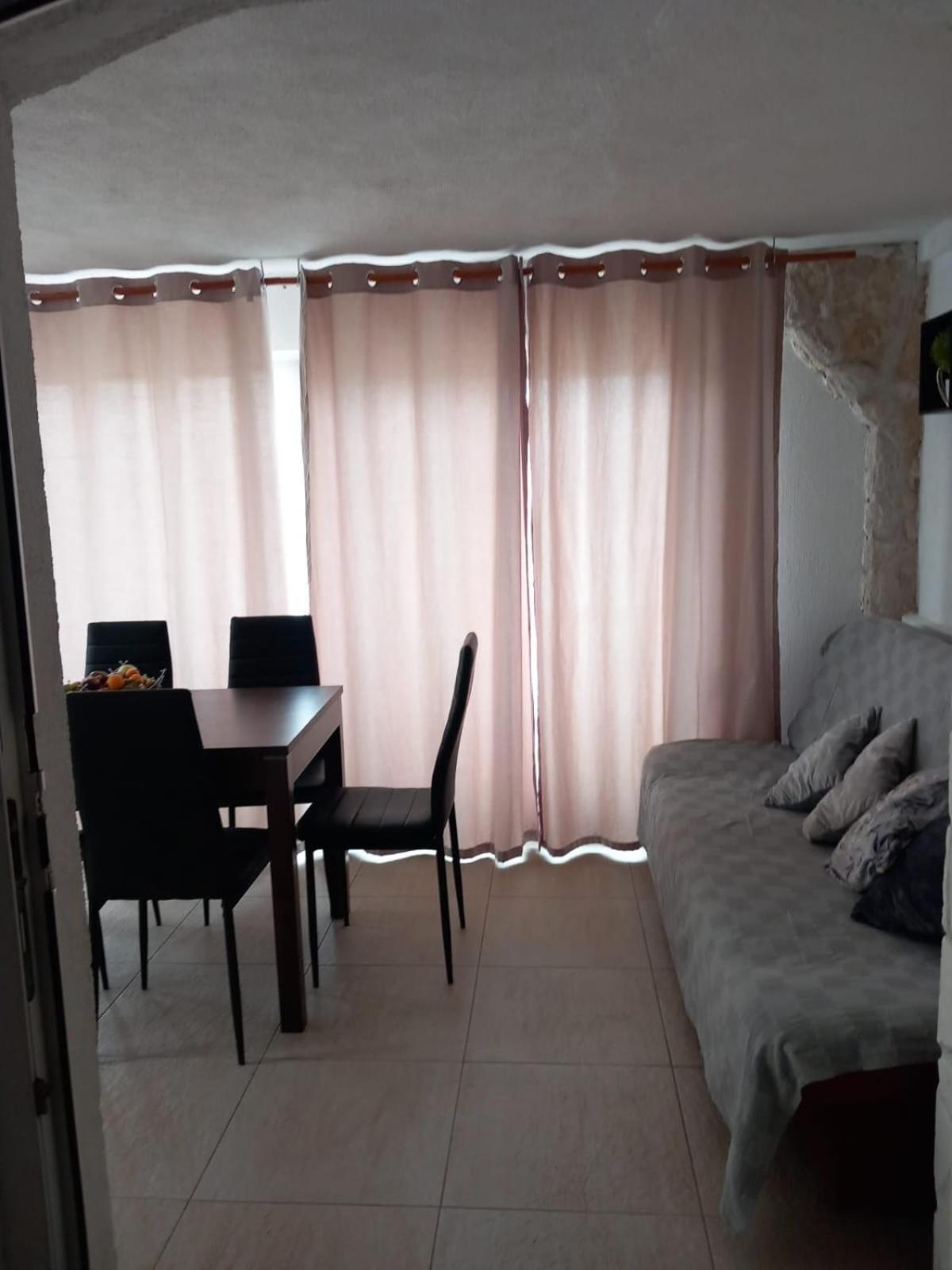 Tudek Apartment *